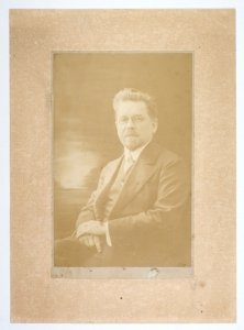 W. S. Reymont - fotografia portretowa z przed 1910.