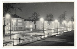 NOWA Huta nocą.