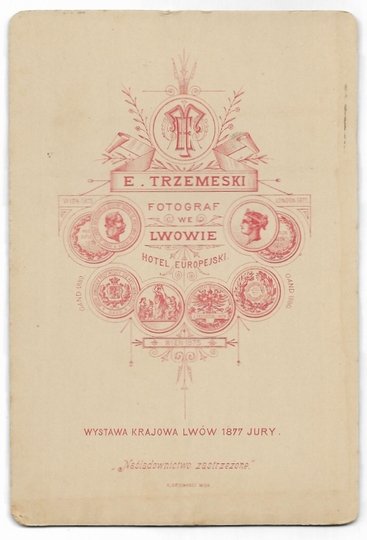 [FOTOGRAFIA portretowa - mężczyzna - ujęcie w formacie gabinetowym].
