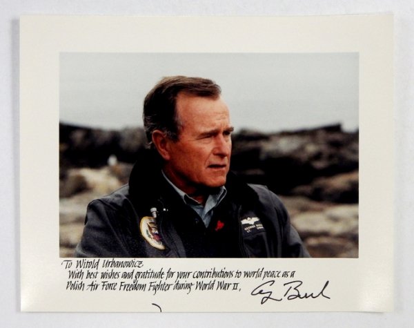 [WOJSKO Polskie, lotnictwo, Witold Urbanowicz]. Zestaw dokumentów dotyczących pilota Witolda Aleksandra Urbanowicza od lat 70. do lat 90. XX w.