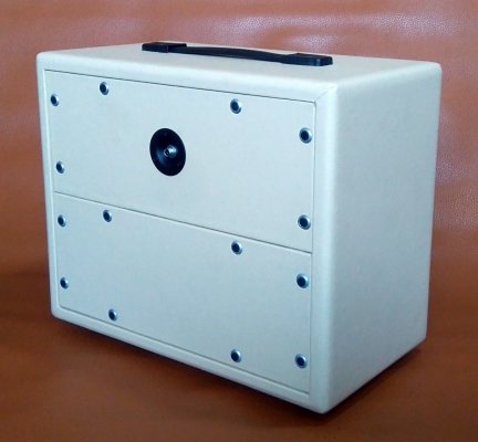 Obudowa kolumny gitarowej 1x10 COMPACT CREAM II