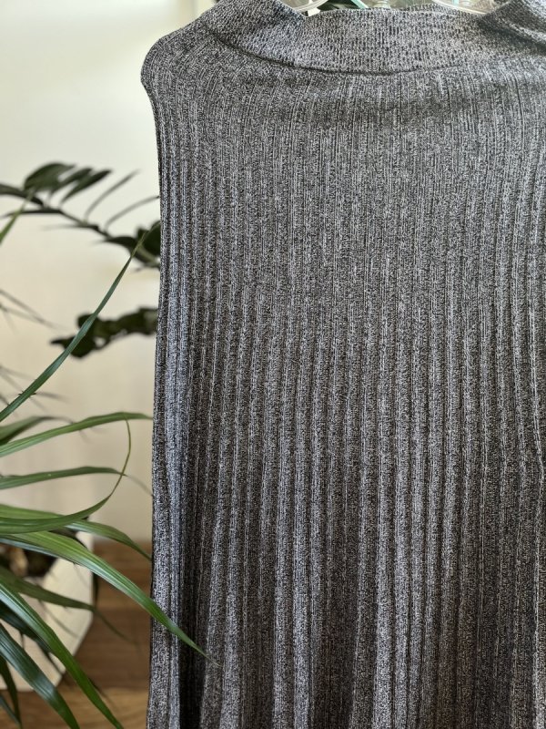 Spódnica dzianinowa M&amp;S szara midi casual chic