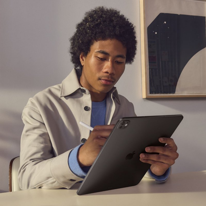 Apple iPad Pro M5 Wi-Fi + Cellular 256GB ze szkłem standardowym - Srebrny