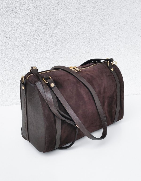 Czekoladowa zamszowa ponadczasowa torebka kuferek