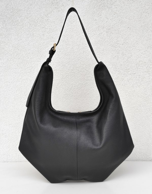 Czarny worek skóra naturalna Laura Biaggi