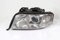 _Reflektor lewy Audi A6 C5 2002 (bi-xenon)