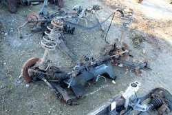 Zawieszenie przód Nissan Almera N16 2004 1.8i QG18 Sedan