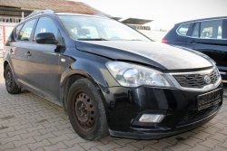Drzwi przód prawe Kia Ceed I Lift ED 2011 1.6i G4FC Kombi