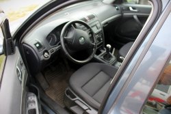 Półka bagażnika Skoda Octavia II 1Z 2004 1.6FSI BLF Liftback (podgrzewany)