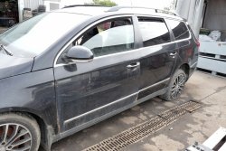 _Zamek drzwi przód lewy VW Passat B6 2007 Kombi 