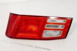 LAMPA W KLAPĘ PRAWA MITSUBISHI GALANT EA5W 98