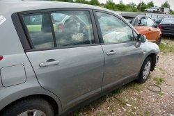 Podnośnik szyby przód prawy Nissan Tiida C11 2008 Hatchback 5-drzwi