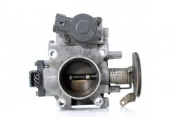 Przepustnica Nissan Almera N16 2000-2006 1.8i 16V