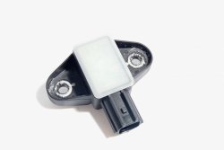 Czujnik uderzeniowy VW Passat B6 2010 2.0TDi Kombi 