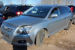 Reflektor lewy Toyota Avensis T25 2007 1.8VVTI 1ZZ Kombi