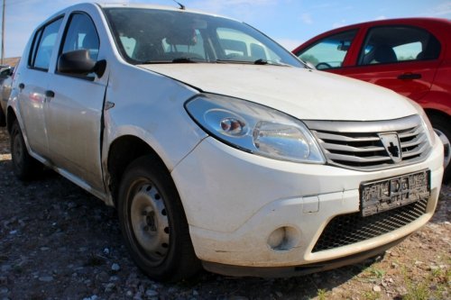Dacia Sandero 2009 1.4i K7J710 Hatchback 5-drzwi [B]
