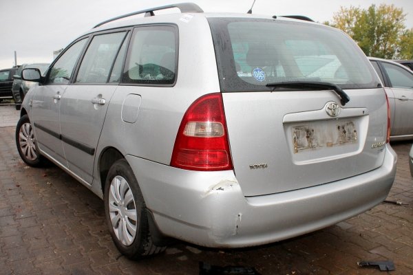 Lampa tył prawa Toyota Corolla E12 2003 1.6VVTI 3ZZ Kombi [B]