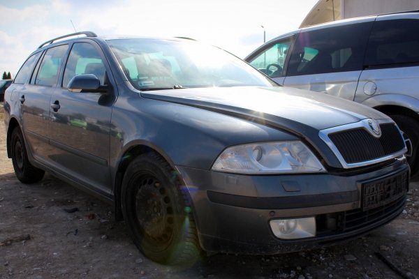 Lampa tył lewa  Skoda Octavia II 1Z 2008 Kombi