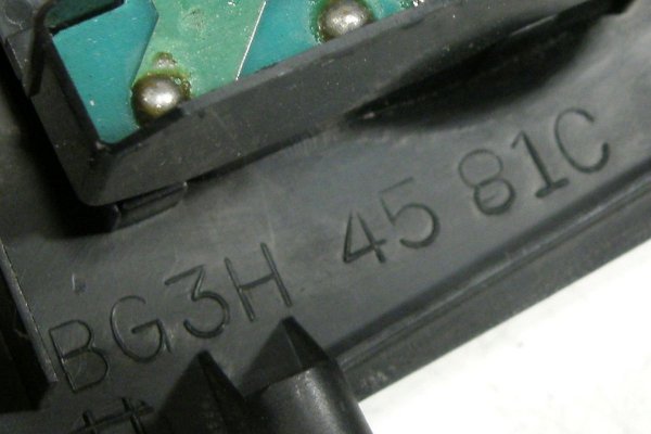 Panel sterowania szyb Mazda 323 323F BA 1994-1998 5D