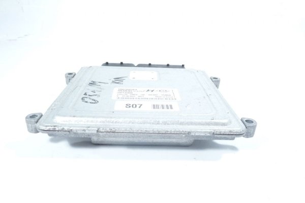 Komputer sterownik silnika Kia Carens FG 2006 2.0i 