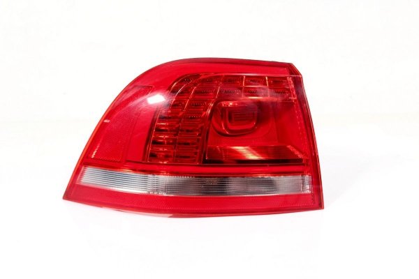 _Lampa tył lewa LED VW Touareg 7P 2012