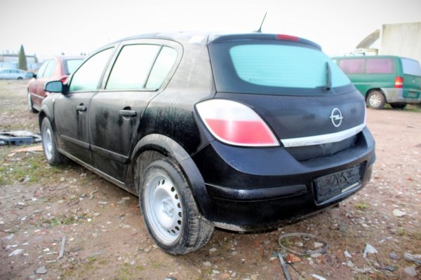 Zderzak tył Opel Astra H 2005 Hatchback 5-drzwi (kod lakieru: 2HU)