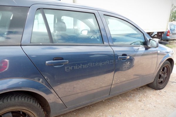 Drzwi przód prawe Opel Astra H 2010 Kombi (kod lakieru: GBI)
