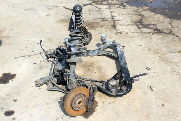 Belka ława sanki wózek silnika Opel Vectra B 1999-2002 1.8i
