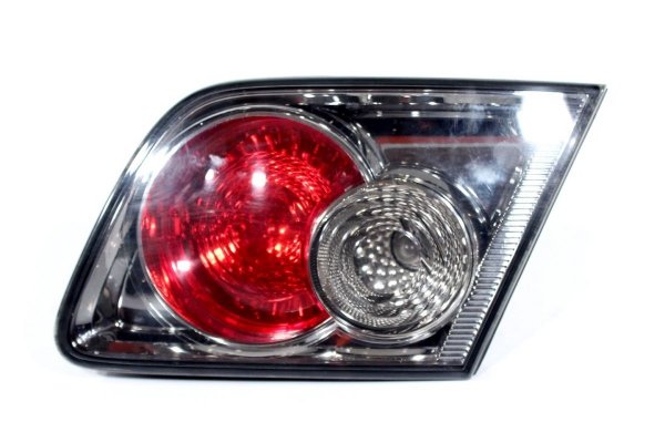 lampa w klapę prawa - mazda - 6 - zdjęcie 1