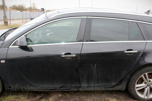 Zamek drzwi przód prawy Opel Insignia A 2009 2.0CDTI A20DTH Kombi