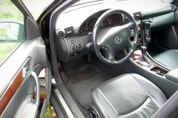 Drzwi tył prawe Mercedes C-Klasa W203 2002 Kombi (Kod lakieru: 040)