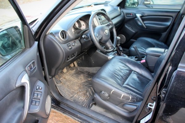 Zamek drzwi przód lewy Toyota Rav4 II XA20 Lift 2004 Suv 5-drzwi