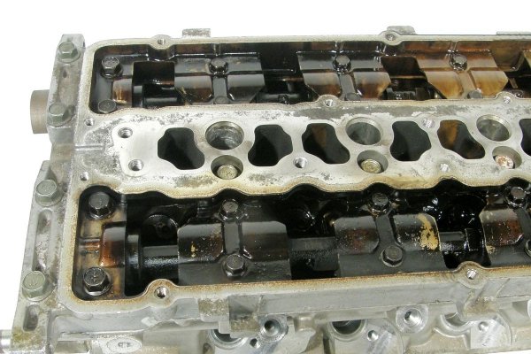 Głowica Mitsubishi Carisma 1999-2004 1.8GDI 4G93