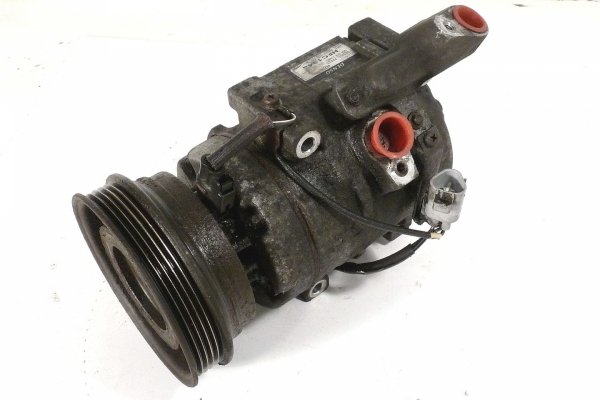 Sprężarka pompa klimatyzacji Toyota RAV4 XA20 2004 2.0D4D