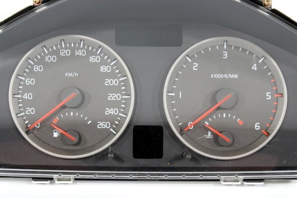 Licznik zegary Volvo V50 2004 2.0D D4204T