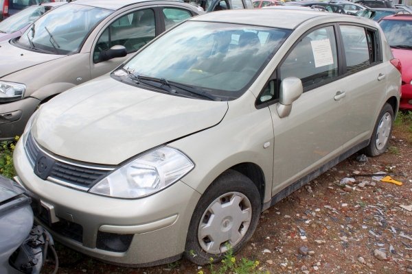 Drzwi przód lewe Nissan Tiida C11 2004-2007 Hatchback 5-drzwi