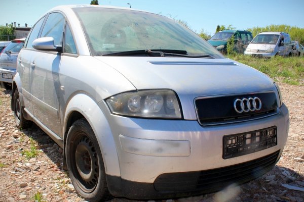 Podnośnik szyby przód prawy Audi A2 2002 Hatchback 5-drzwi