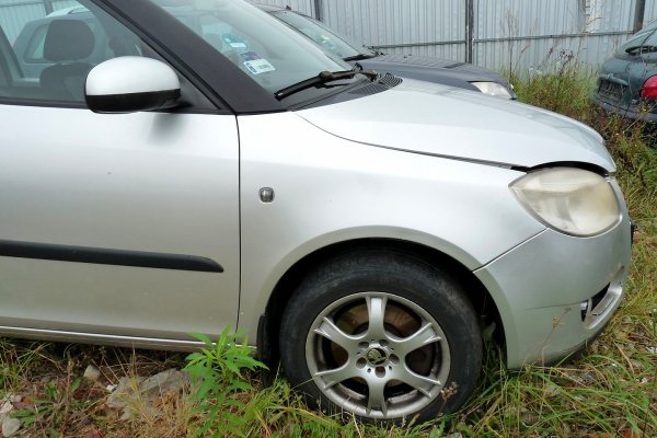 _Klapa bagażnika tył Skoda Roomster 5J 2007 (2006-2010) (kod lakieru: LF7T)