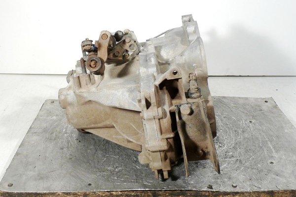 _Skrzynia biegów Mitsubishi Carisma DA2A 1999-2004 1.8GDi 