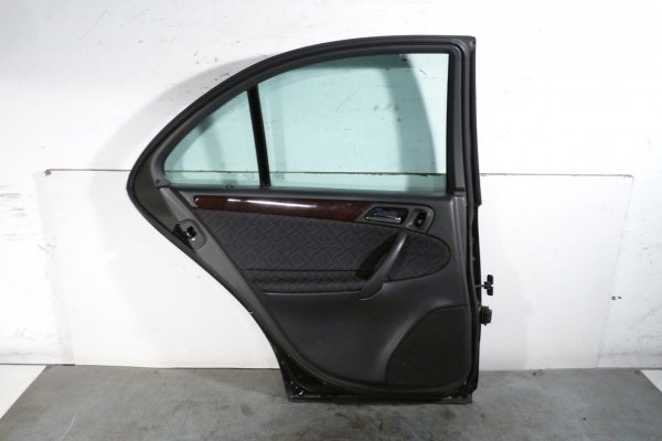 _Drzwi tył prawe Mercedes C-klasa W203 Lift 2004 Sedan (kod lakieru: 197)