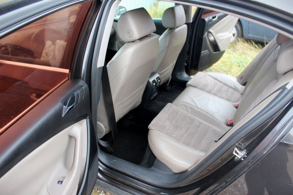 _Drzwi przód lewe VW Passat B6 2005 Sedan (LC8Z)