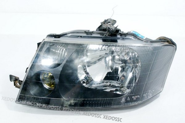 REFLEKTOR LEWY MITSUBISHI SPACE RUNNER 01 VAN