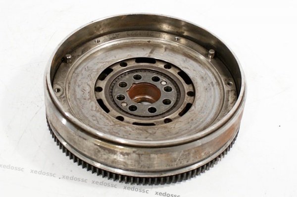 KOŁO DWUMASOWE + SPRZĘGŁO BMW E36 94-99 1.8 TDS FV