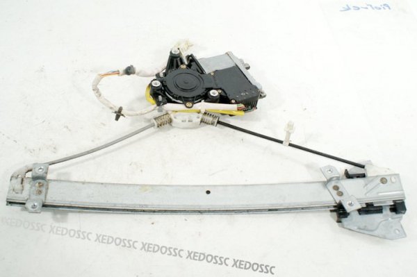 PODNOŚNIK SZYBY TYŁ PRAWY MITSUBISHI SPACE WAGON