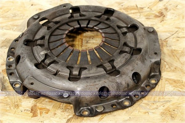 DOCISK SPRZĘGŁA NISSAN PRIMERA P11 01 2.0 TD CD20