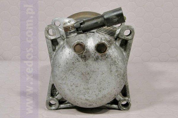 POMPA SPRĘŻARKA KLIMATYZACJI BMW E36 94 1.8