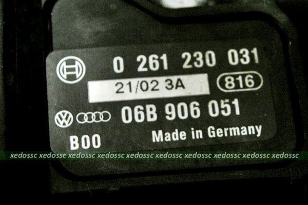 Kolektor ssący VW GOLF IV 2002 1.4 16V 06B906051 