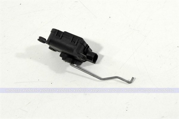 SILNICZEK REGULACJI NAWIEWU AUDI A6 2002 2.4 XEDOS