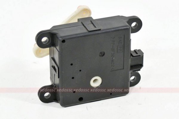 SILNICZEK REGULACJI NAWIEWU NISSAN ALMERA 02 N16