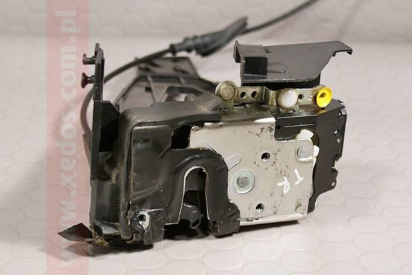 ZAMEK TYLNY TYŁ PRAWY FORD FUSION 04